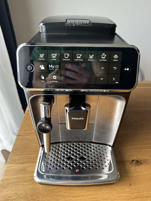 Espressor automat Philips Seria 4300 EP4327/90