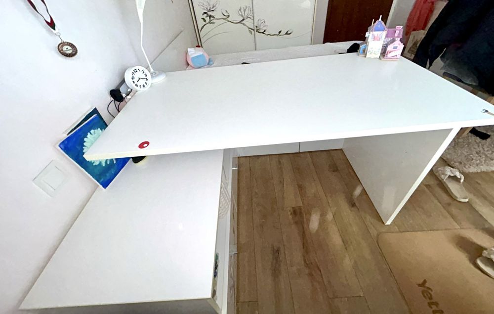 Бюро  Meblik - много запазено