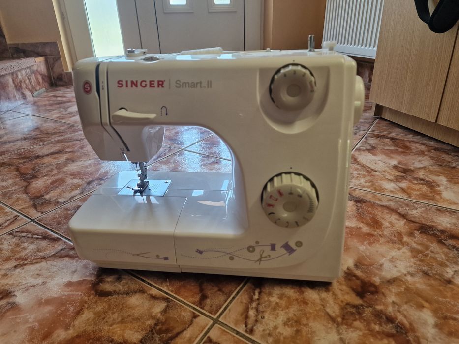 Mașina de cusut electrica Singer Smart ll
