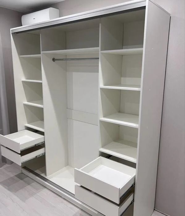 Шкаф купе как новый