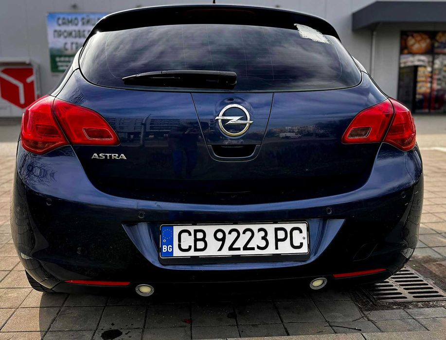 Opel Astra J 2010