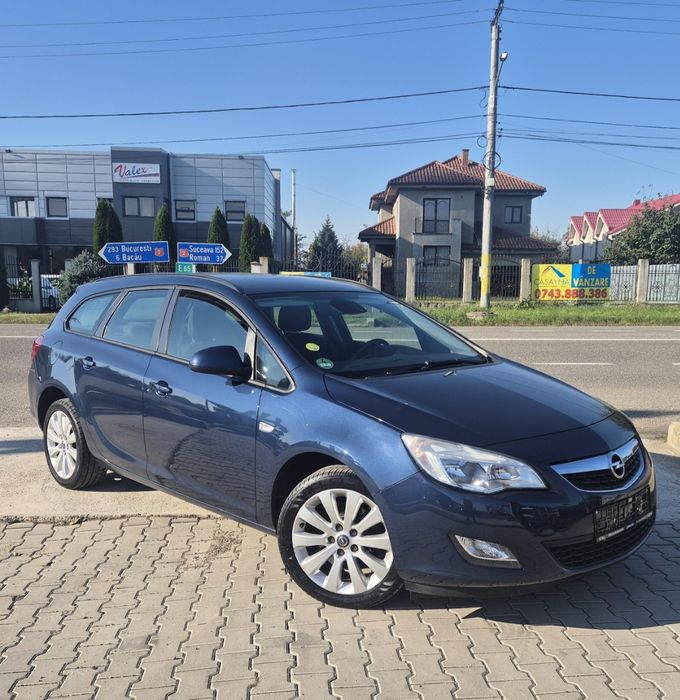OPEL ASTRA J 1.7 CDTI / 2011 / EURO 5 / Cash-Rate-Garantie