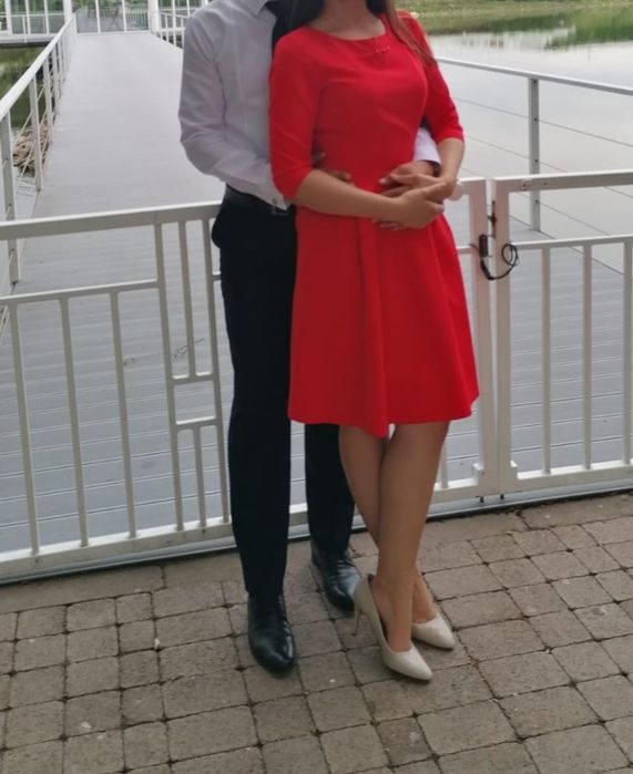 Rochie rosie eleganta