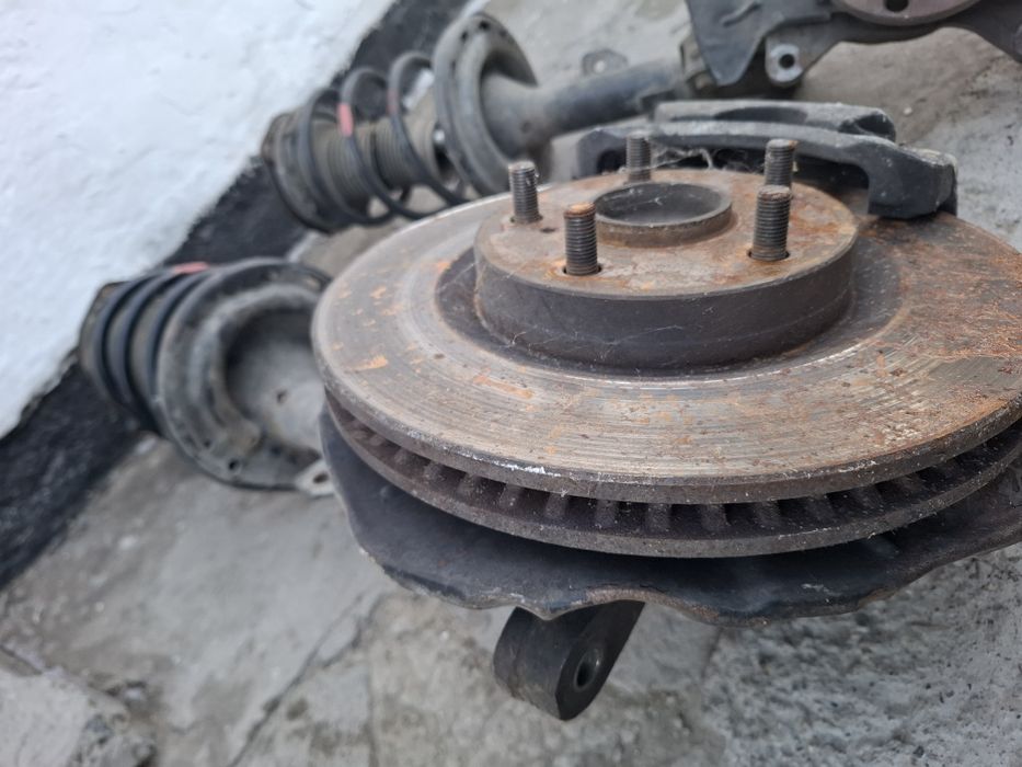 Камри 40 Амортизаторы в сборе