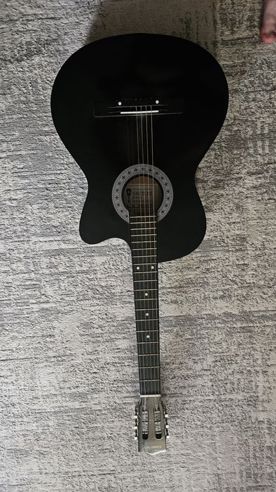 2 Акустические гитары