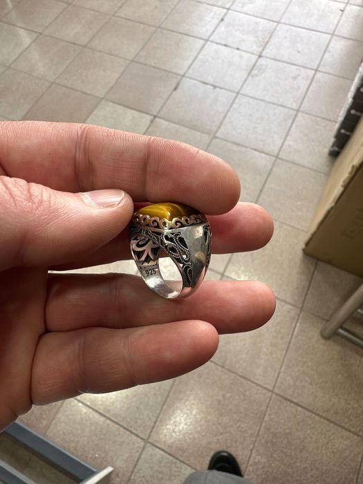 Kumush uzuk sotiladi 925