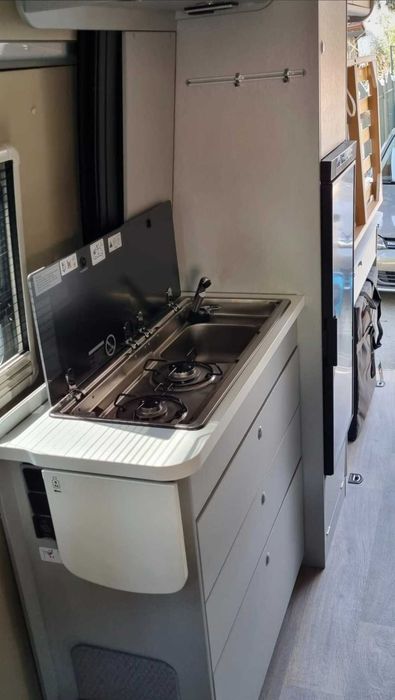 Dometic, modelul PI/MO9722 Aparat de gătit/chiuveta combinat pe gaz/ pentru rulote, autorulote