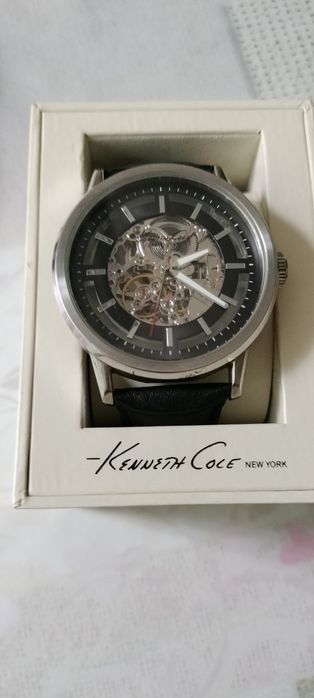 Vând ceas automatic