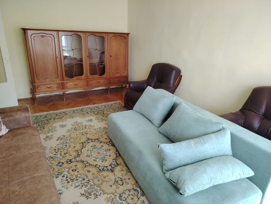 De închiriat apartament