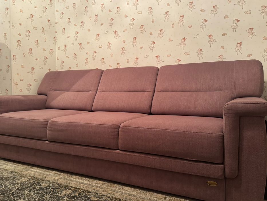 Продам диван в хорошем состоянии