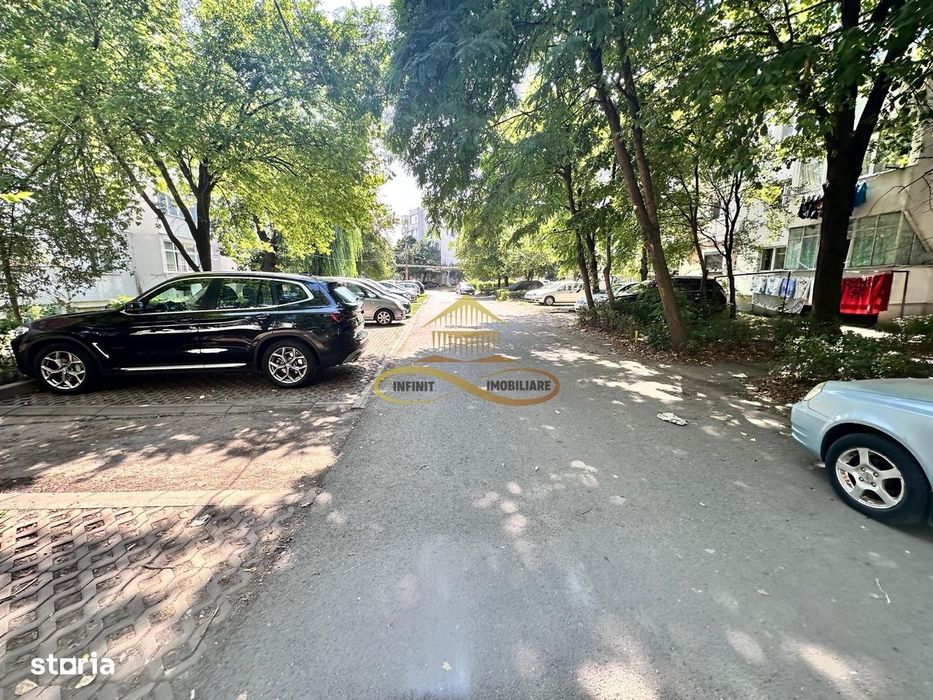 De vanzare apartament 2 camere decomandate Bacau