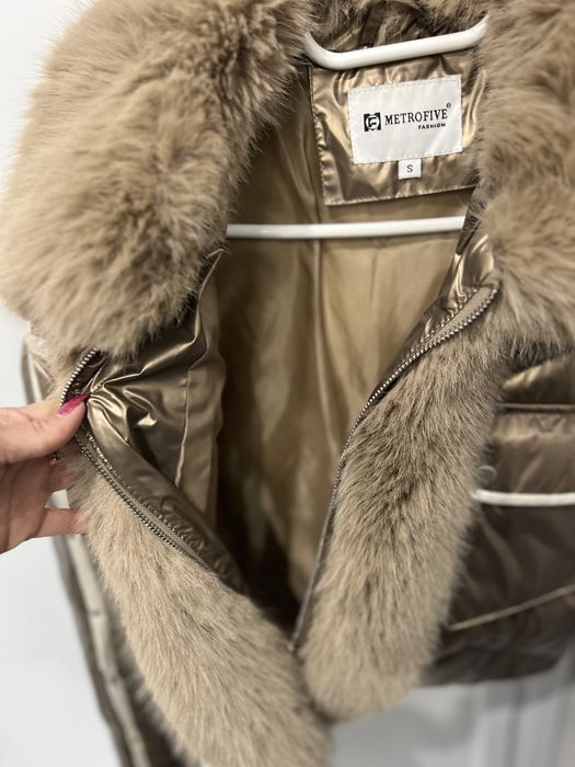 Дамско яке с пух