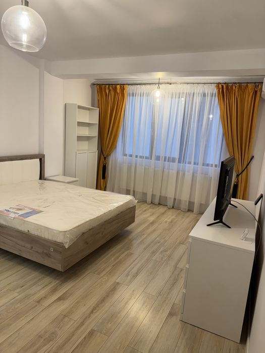 Inchiriez apartament in bloc nou