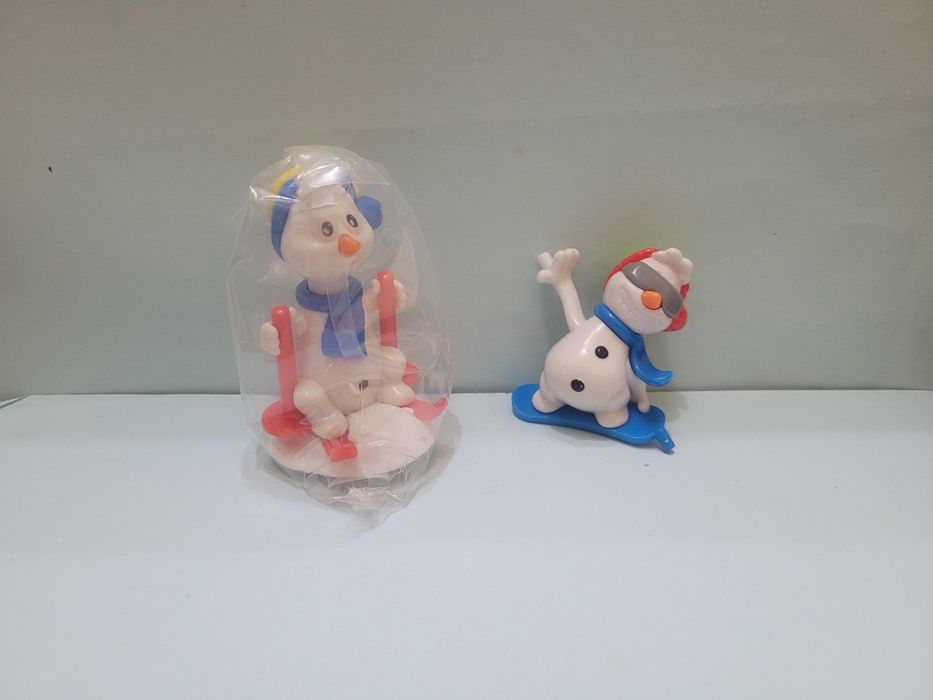 Игрушки из Kinder Maxi