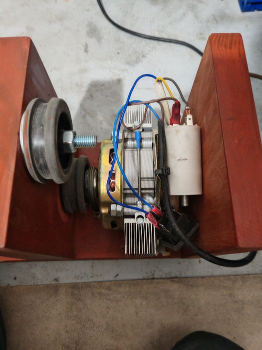 Strung prelucrarea lemnului