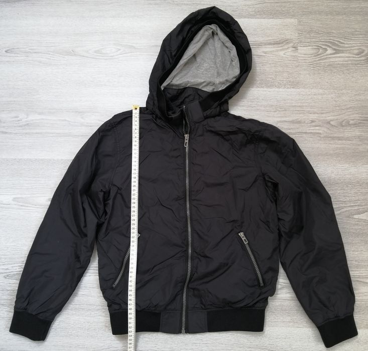 Vând gecuțe băieți, 4-14 ani