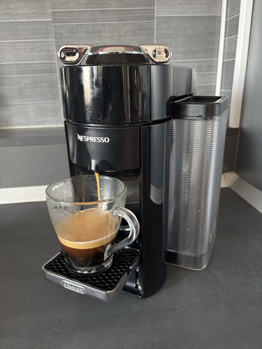 Aparat de cafea cu capsule Nespresso Venturo - Delonghi