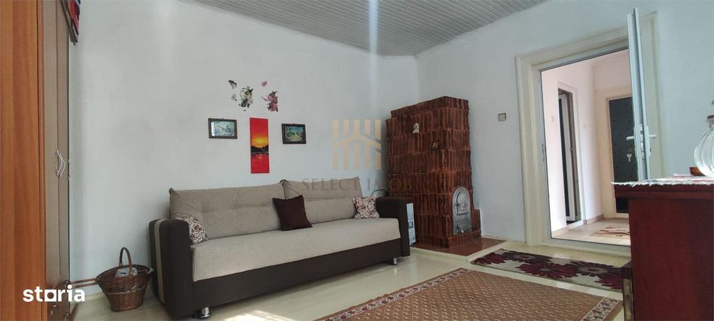 Casa cu livada de vanzare