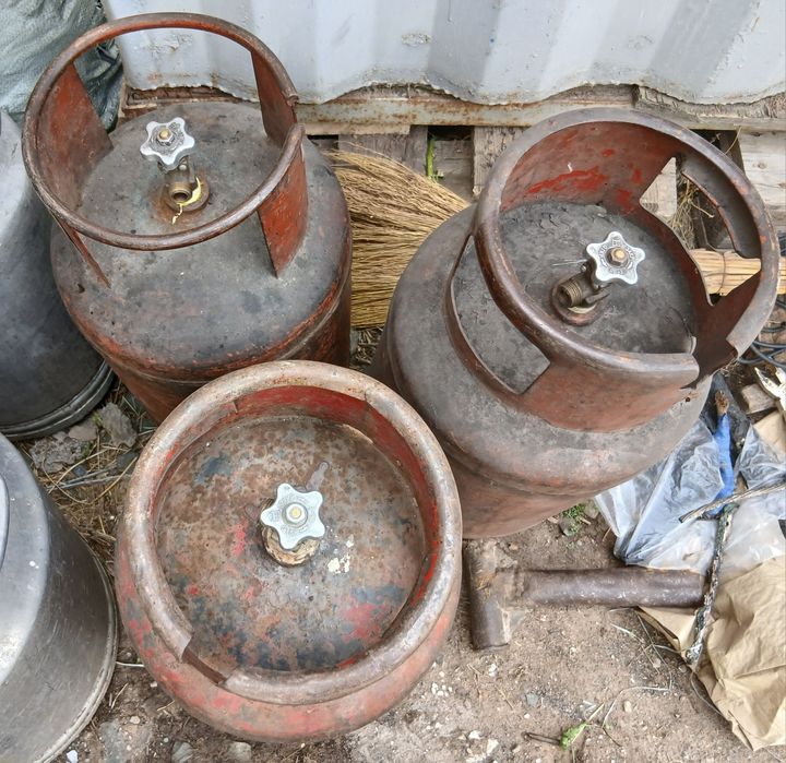 Продам газ баллон с винтелом