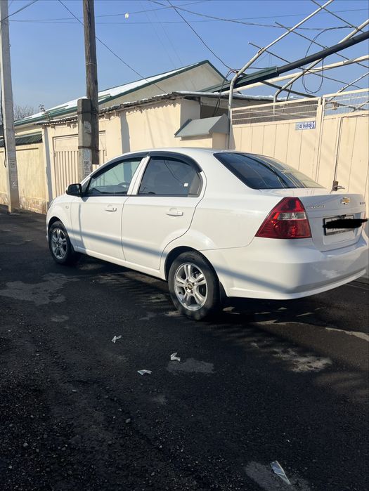 Nexia3 4poz sotiladi