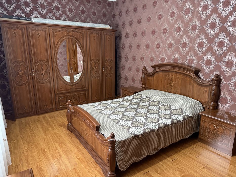 Спальный гарнитур