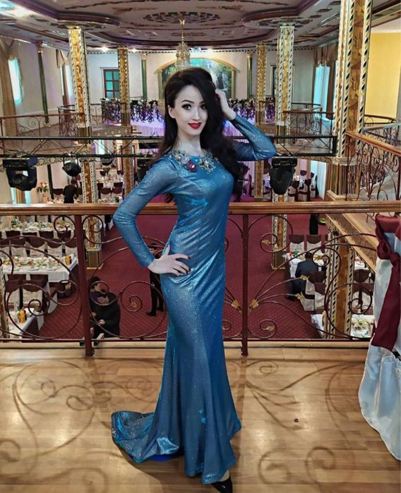 Продаю вечерние платья