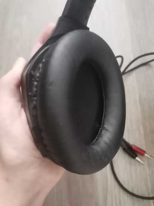 Наушники HyperX с проводом