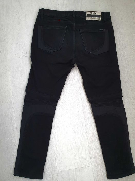 Blugi hugo boss biker marimea 31 negri