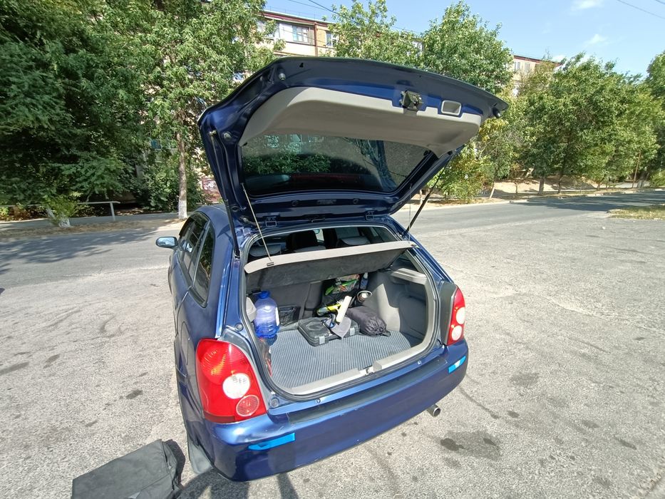 Mazda 323f bj 2003 1.6 AT