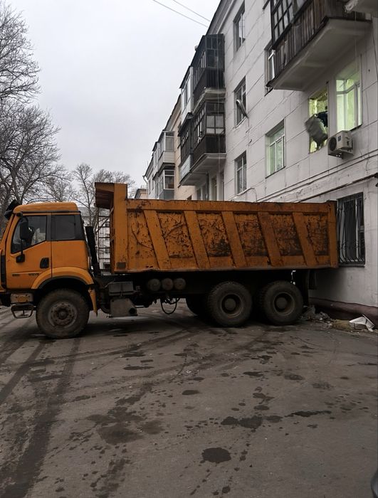 Продам самосвал на боевом ходу