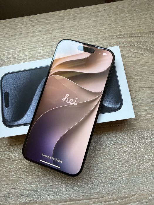 Iphone 15 pro 85% батерия