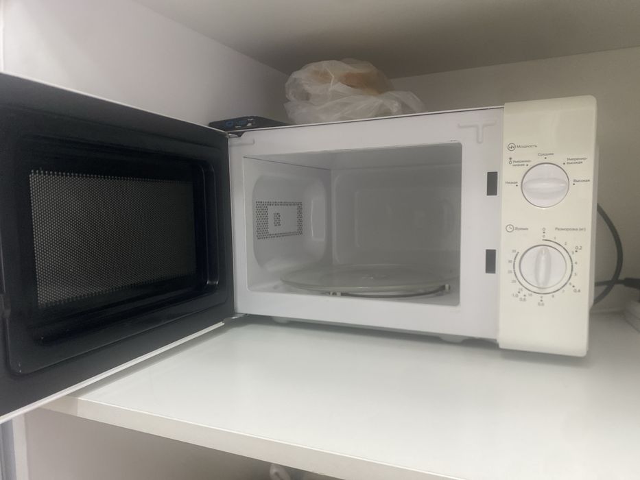 Микроволновка  Elenberg