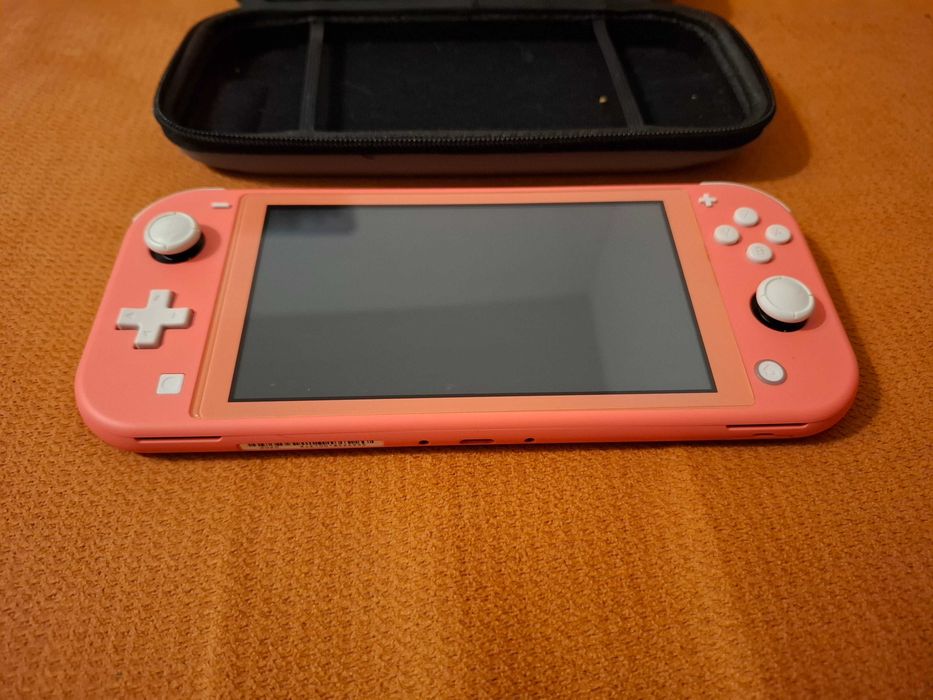Nintendo Switch Lite Coral