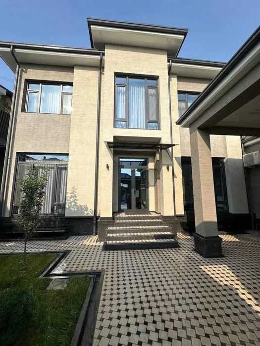 Сдаётся в аренду Евродом Яккасарайский район ул.Ивлева премиум Хай-Тек