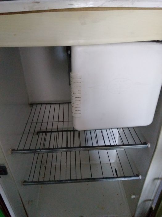 Продам холодильник с отличным мотором