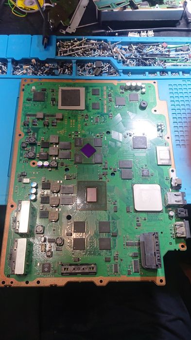 Профессиональный ремонт игровых приставок.