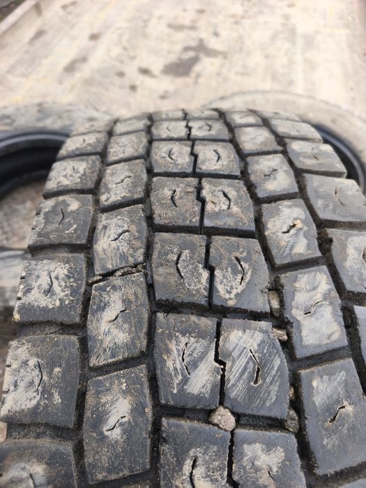 Продам резину 305/70 r19.5
