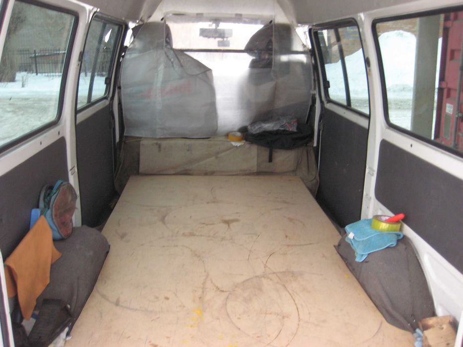 MAZDA BONGO грузопассажирская