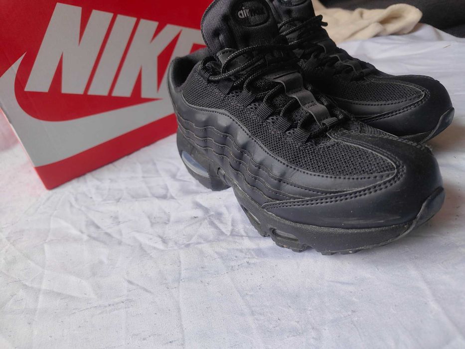 Маратонки NIKE AIR MAX   38.5/39/40