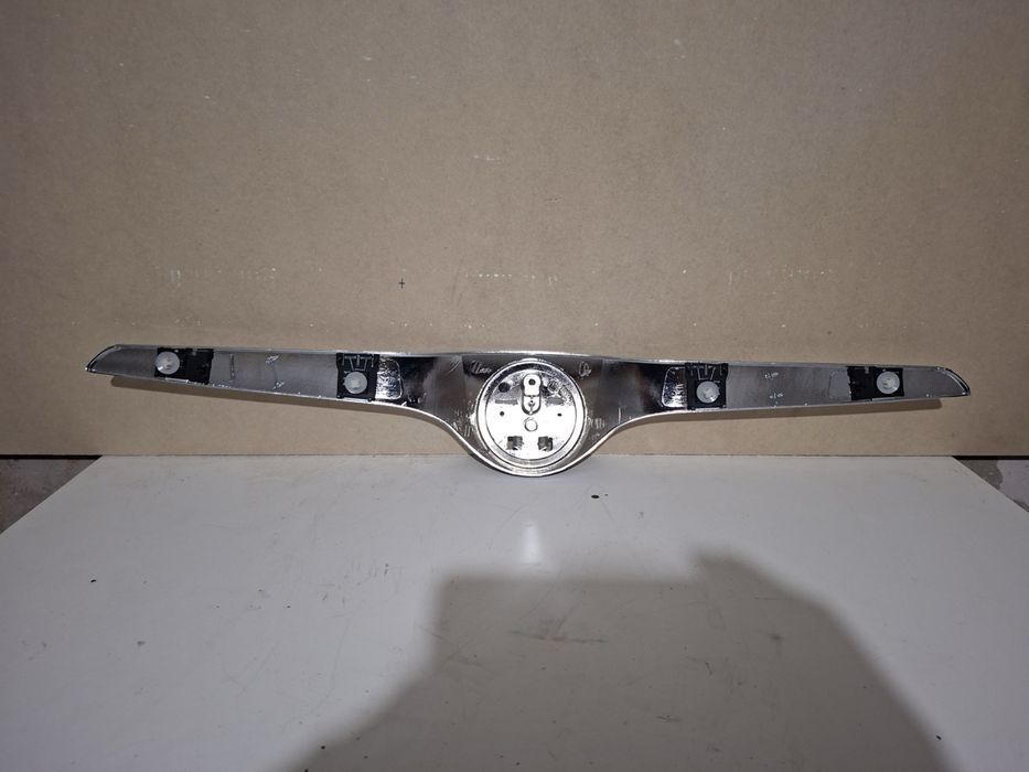 Лайстна на решетка Skoda Fabia 2010 - 2014