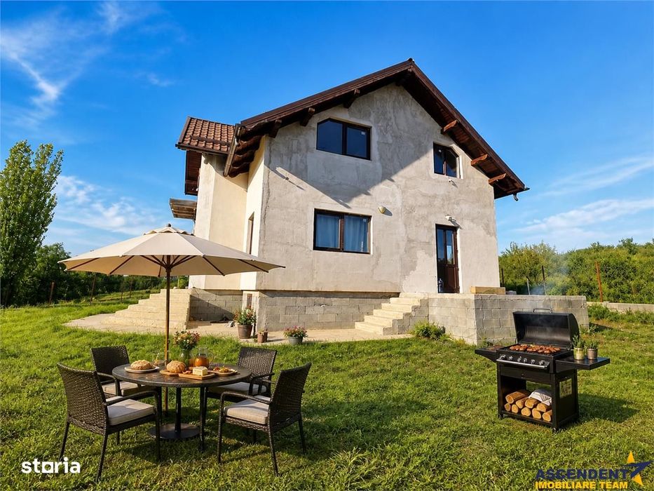 Casa noua Persani, 2022, panorama, design elegant, echipata, 1.532 mp