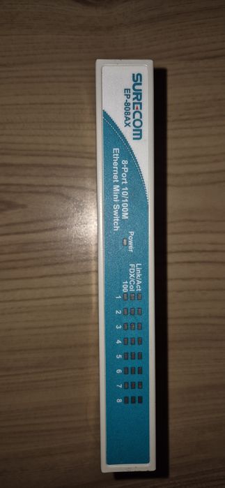 Switch Surecom EP-808AX 8  Porturi, fără alimentator