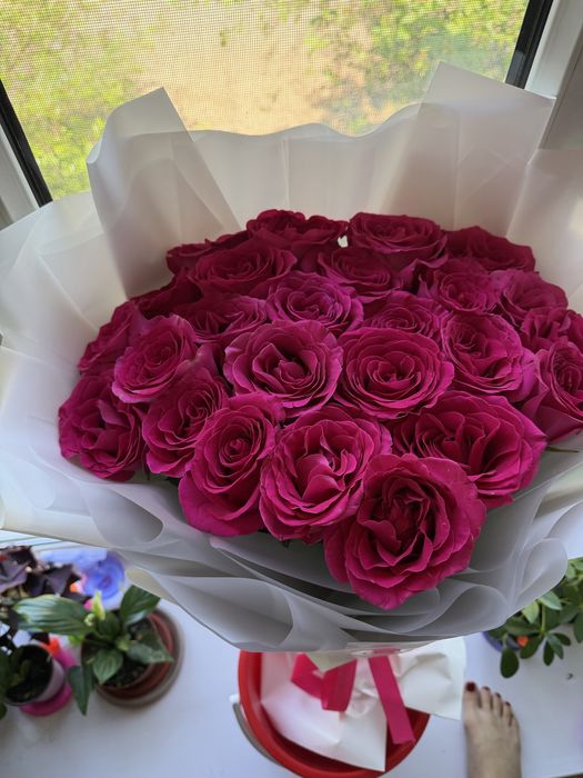 Свежий роза-/:;( 25 штук