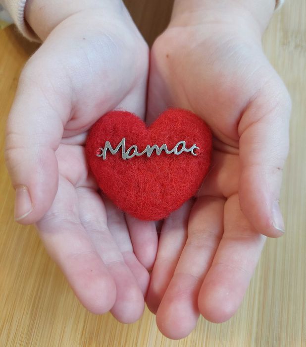 Martisor din lână impaslita