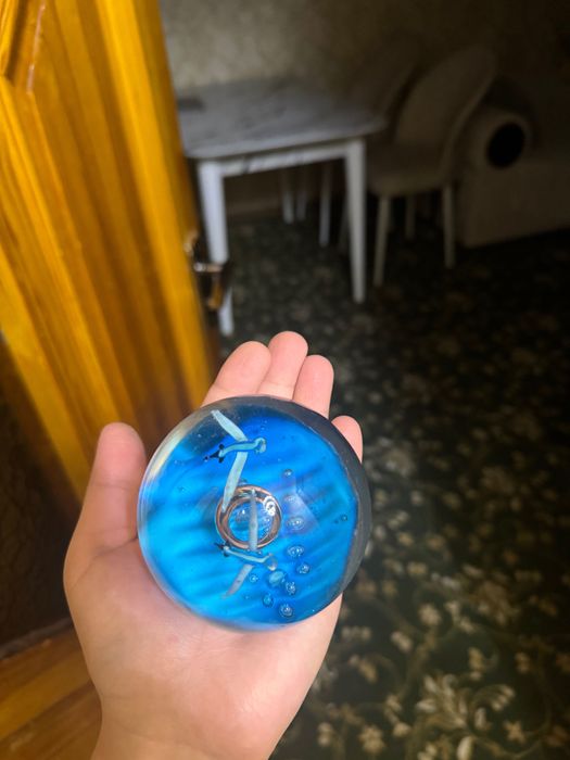 Декоративный винтажный прессованный шар из стекла