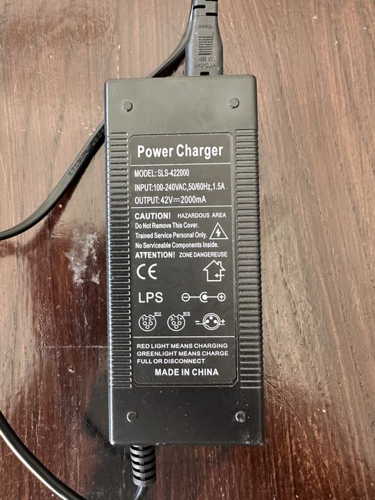 Incarcator trotineta/bicicleta