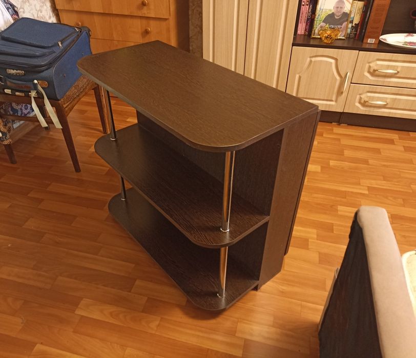 Стол раскладной с полками