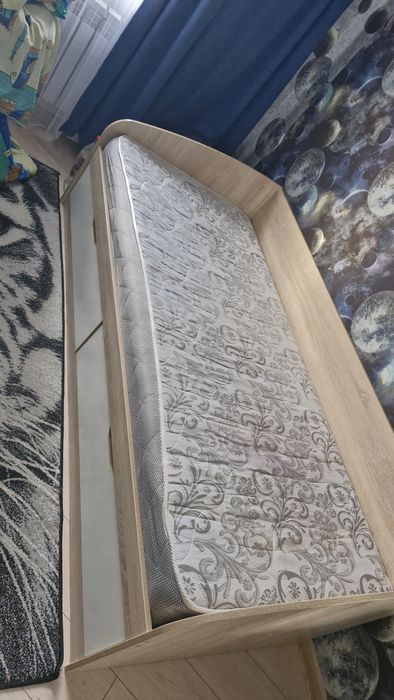 Продам кровать в хорошем состоянии