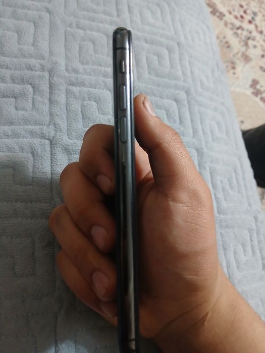 Продам iphone xr