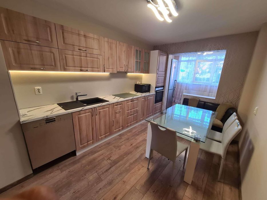 Дава се под наем Тристаен апартамент в София, Люлин 2 - 110 кв.м за 700 € - Снимка #4